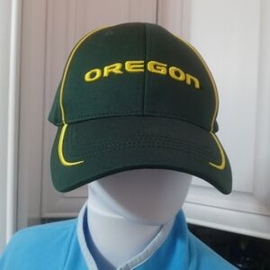 Captivating Headgear Oregon Ducks Official Licensed Product embroidered Cap Hat